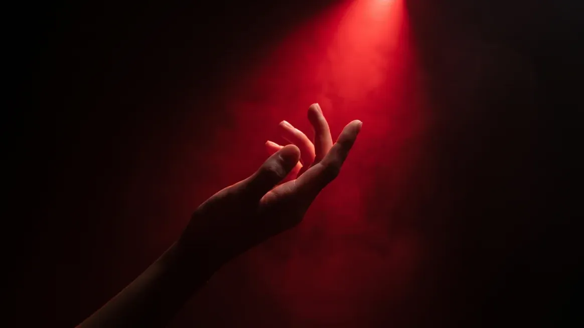 Interactive & Sensor: Every physical action has a digital consequence.